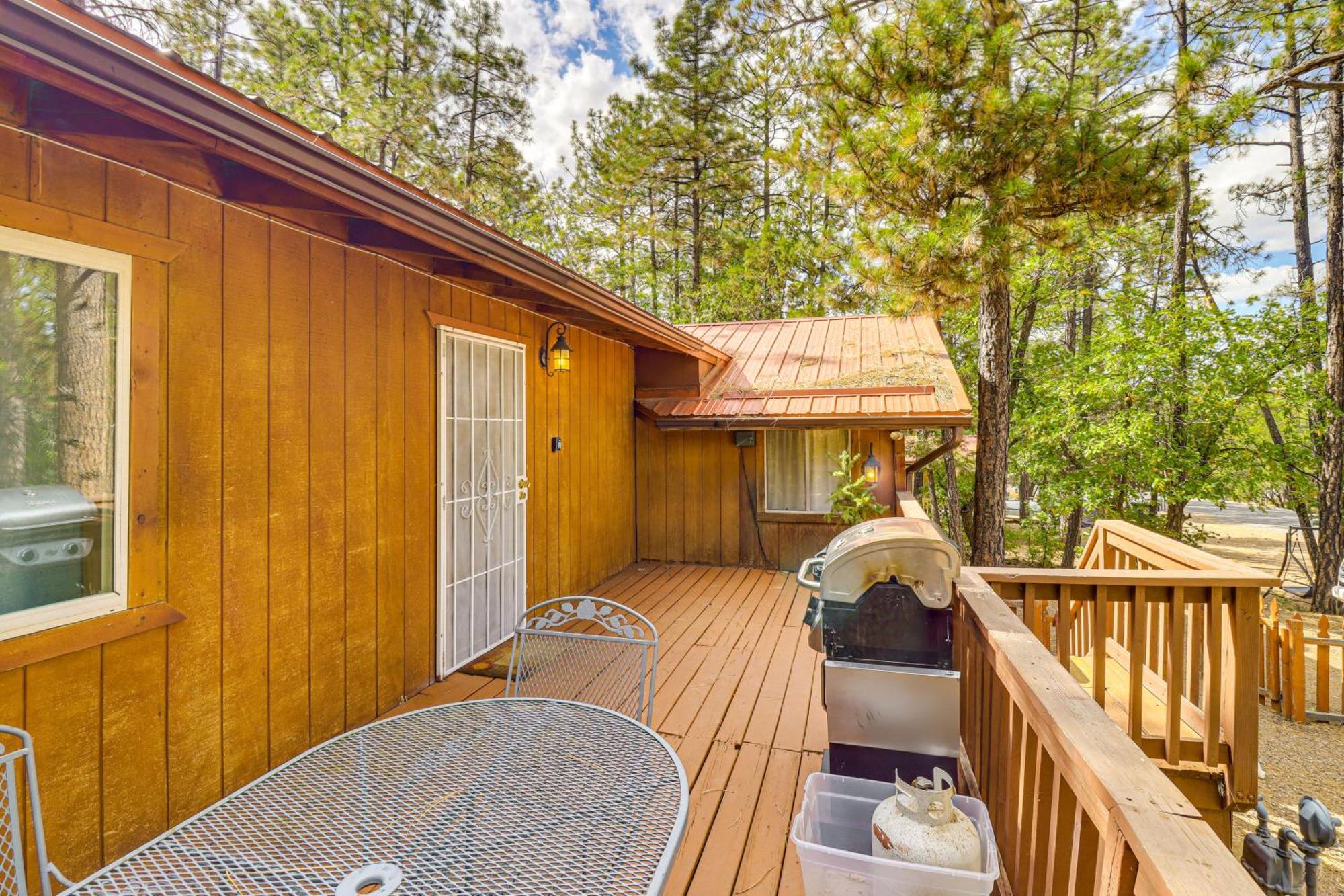 Cozy Lakeside Escape With Deck 4 Mi To Rainbow Lake Pinetop-Lakeside Exterior photo